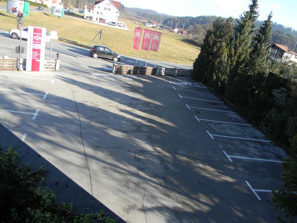 Hotel Krona Domžale Dış mekan fotoğraf